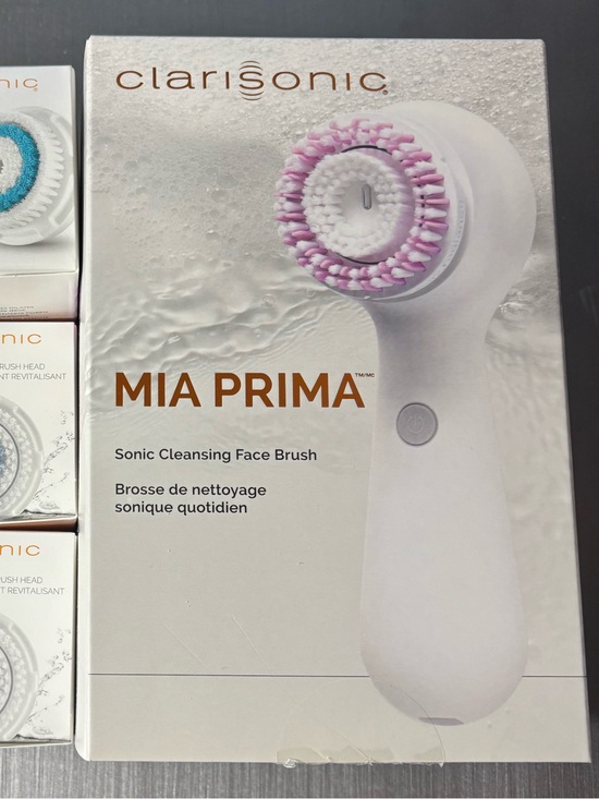 Clarisonic Other - Clarisonic Mia Prima White Face Brush with 7 brush heads.